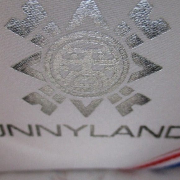 Barack Obama and Chinese President Retreat at Sunnylands in California Medallion - Picture 4 of 9